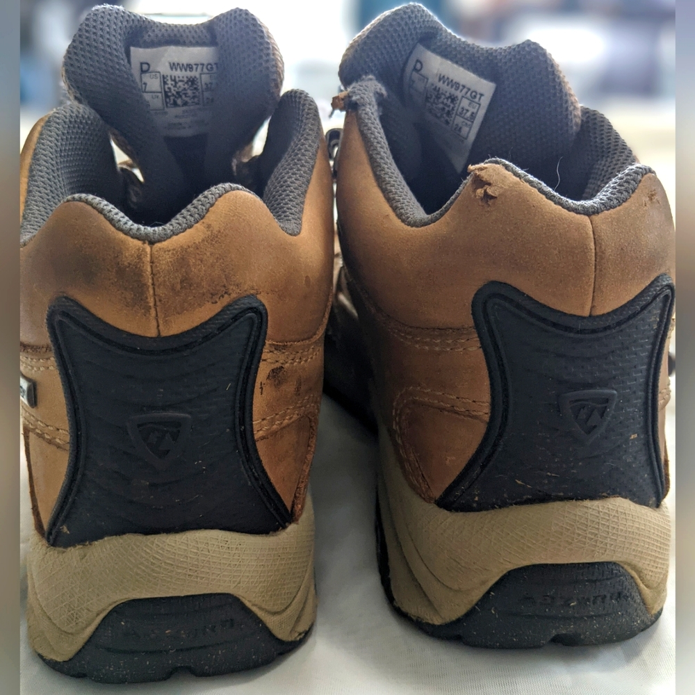 New Balance 977 Women's Walking Shoes - Picture 5 of 11